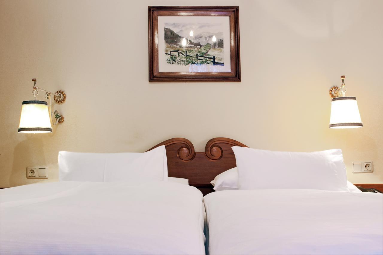 Gruener Baum Hotel Бадгаштейн Номер фото